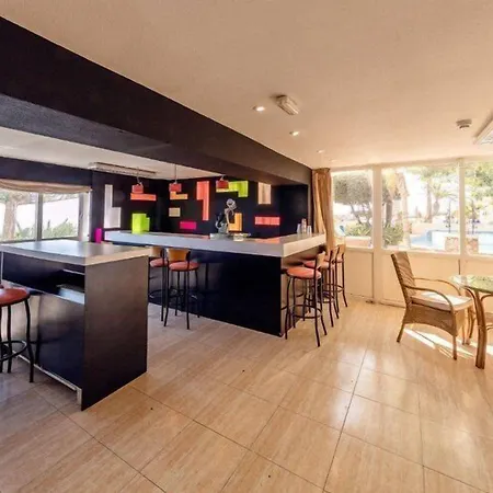 מלון Masa International טורבייחה